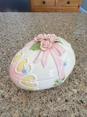 Vintage Lefton Decorative Ceramic Floral Egg Trinket Box - Pink and White